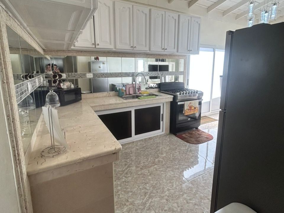 Equipped kitchen